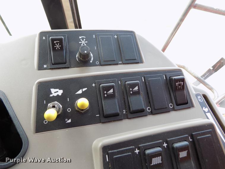 image for item FH9156 2012 Case IH 7088 Axial-Flow combine