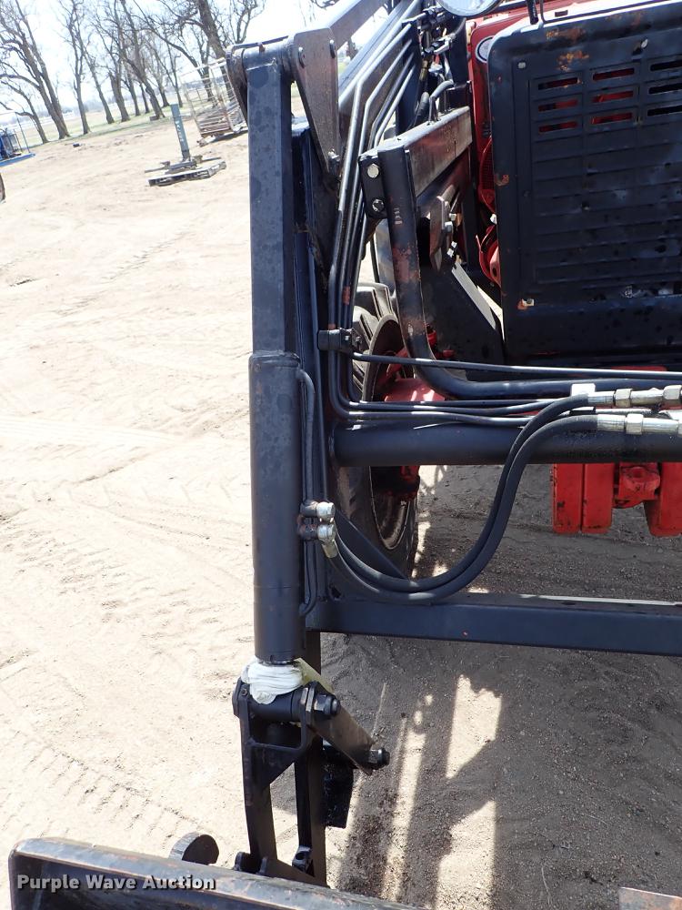 image for item FN9817 Belarus 310 MFWD tractor