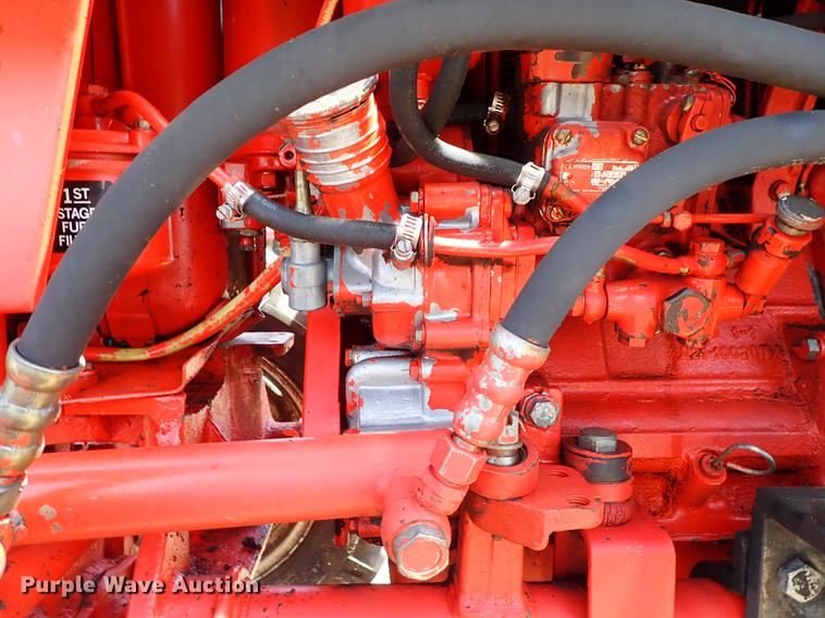 image for item FN9817 Belarus 310 MFWD tractor