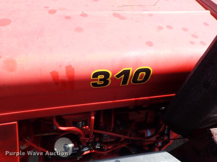 image for item FN9817 Belarus 310 MFWD tractor