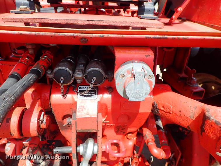 image for item FN9817 Belarus 310 MFWD tractor