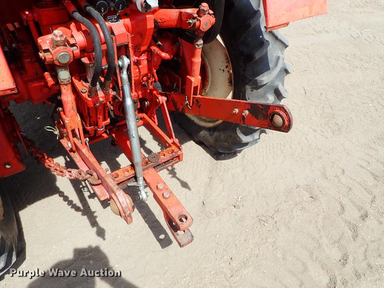 image for item FN9817 Belarus 310 MFWD tractor