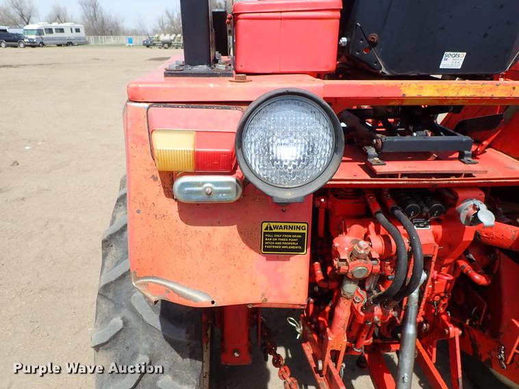 image for item FN9817 Belarus 310 MFWD tractor