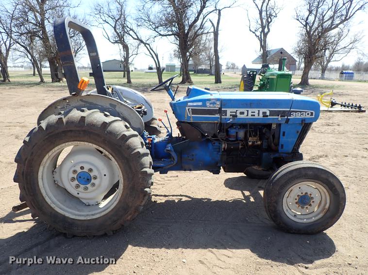 image for item FN9831 Ford 3930 tractor