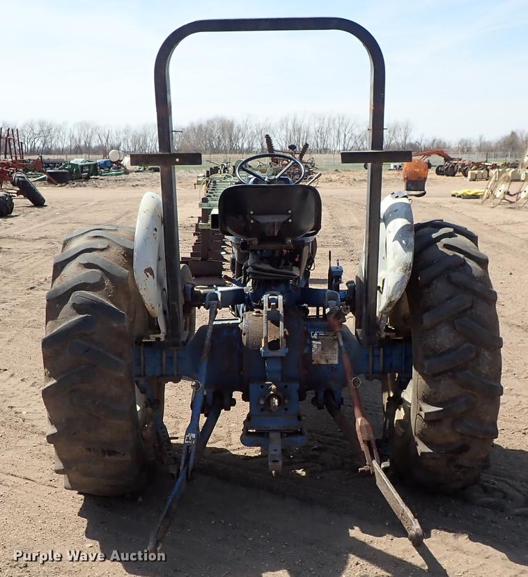 image for item FN9831 Ford 3930 tractor