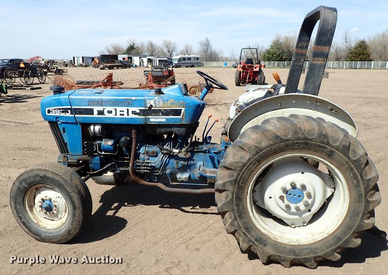 image for item FN9831 Ford 3930 tractor