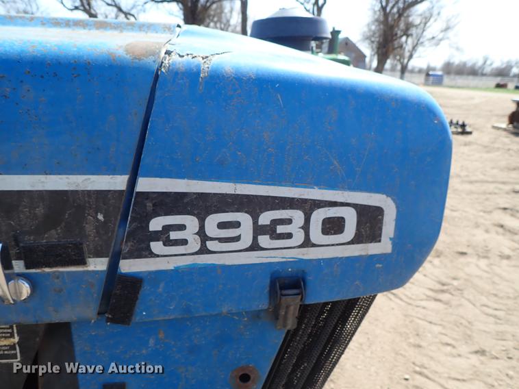 image for item FN9831 Ford 3930 tractor
