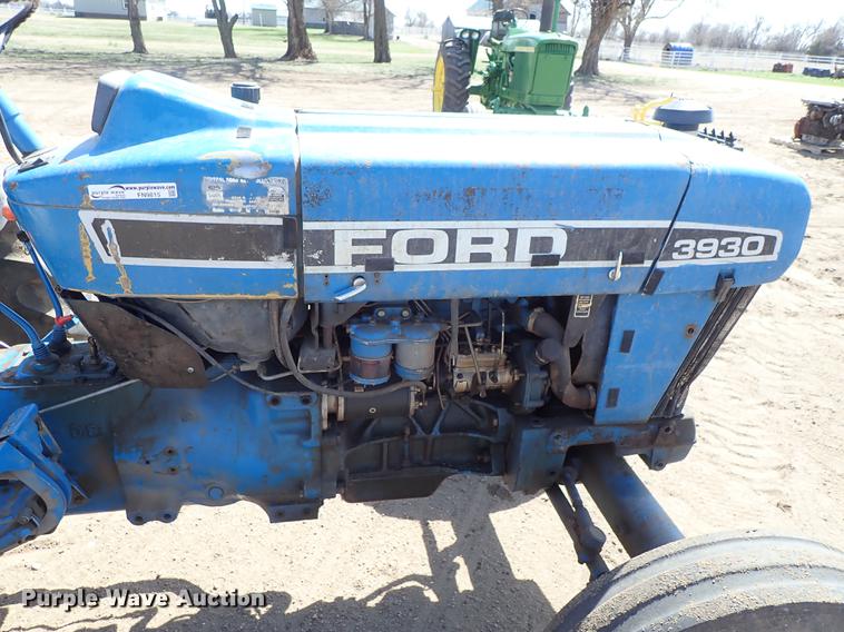 image for item FN9831 Ford 3930 tractor
