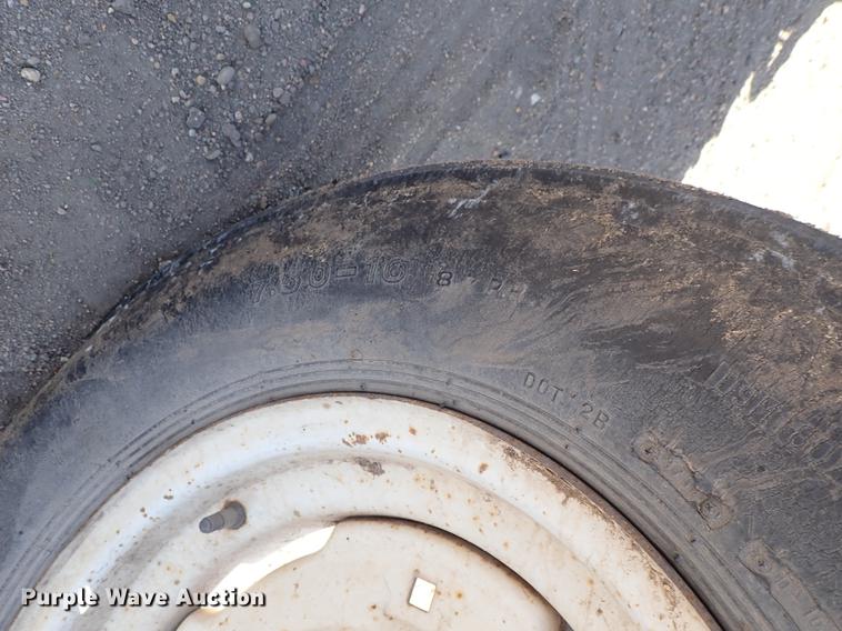 image for item FN9831 Ford 3930 tractor