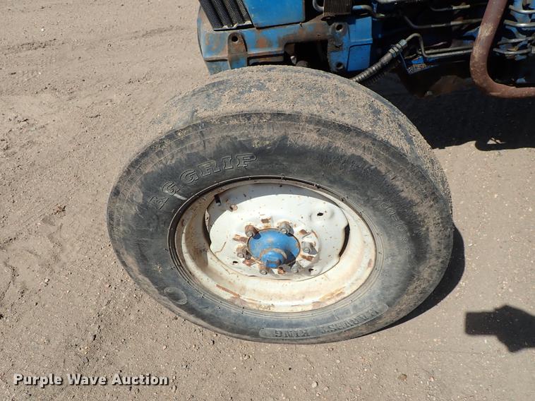 image for item FN9831 Ford 3930 tractor
