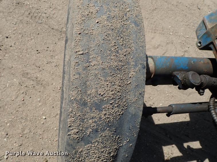 image for item FN9831 Ford 3930 tractor