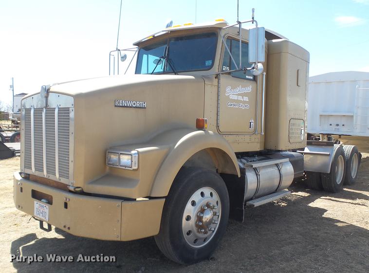 image for item FS9507 1997 Kenworth T800 semi truck