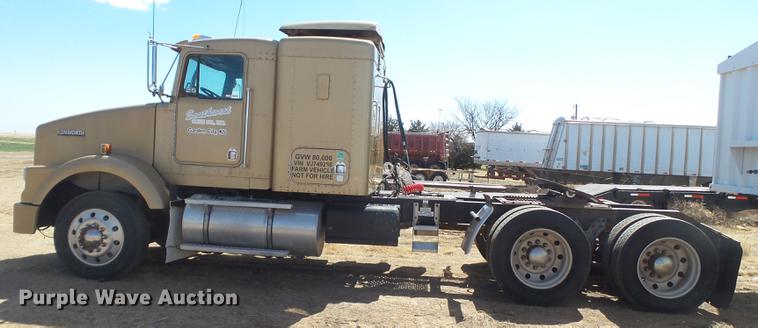 image for item FS9507 1997 Kenworth T800 semi truck
