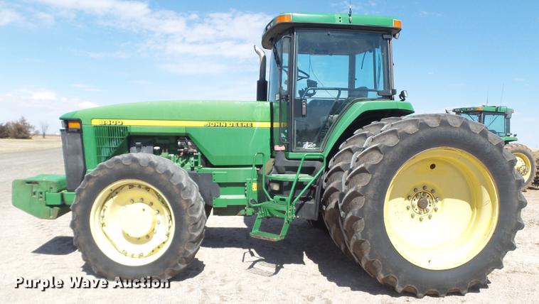 image for item FS9509 1998 John Deere 8400 MFWD tractor