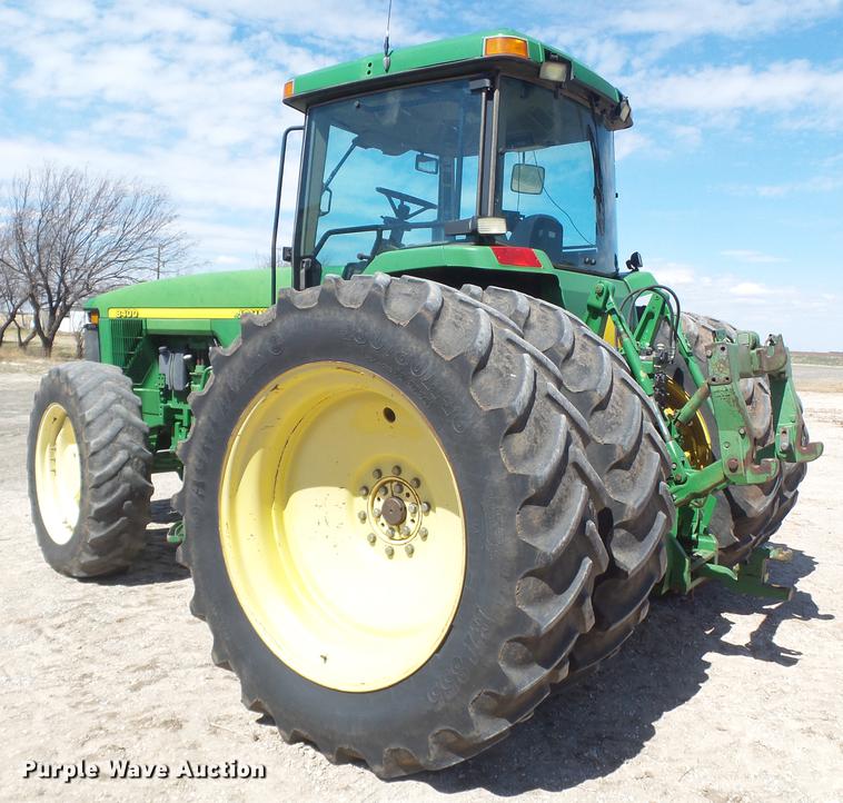 image for item FS9509 1998 John Deere 8400 MFWD tractor