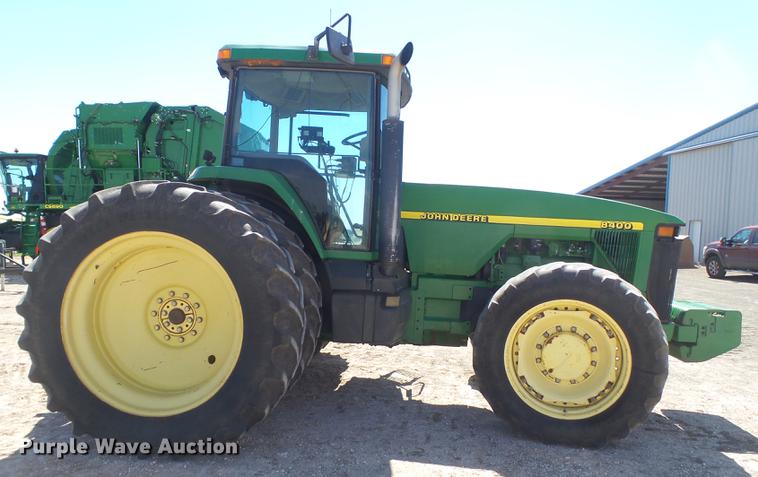 image for item FS9509 1998 John Deere 8400 MFWD tractor
