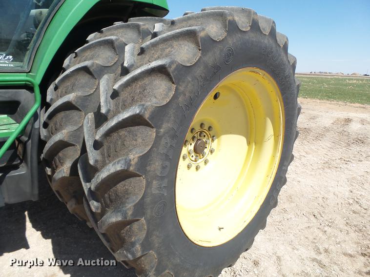 image for item FS9509 1998 John Deere 8400 MFWD tractor