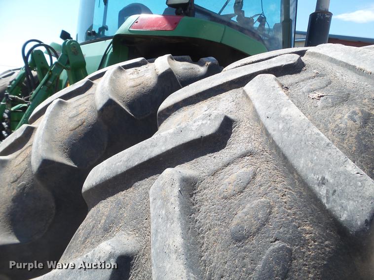 image for item FS9509 1998 John Deere 8400 MFWD tractor