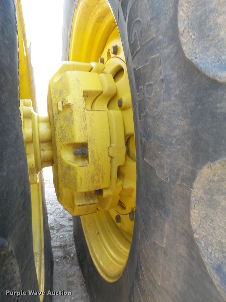 image for item FS9509 1998 John Deere 8400 MFWD tractor