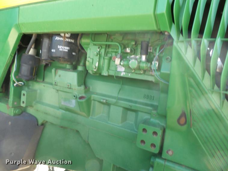 image for item FS9509 1998 John Deere 8400 MFWD tractor