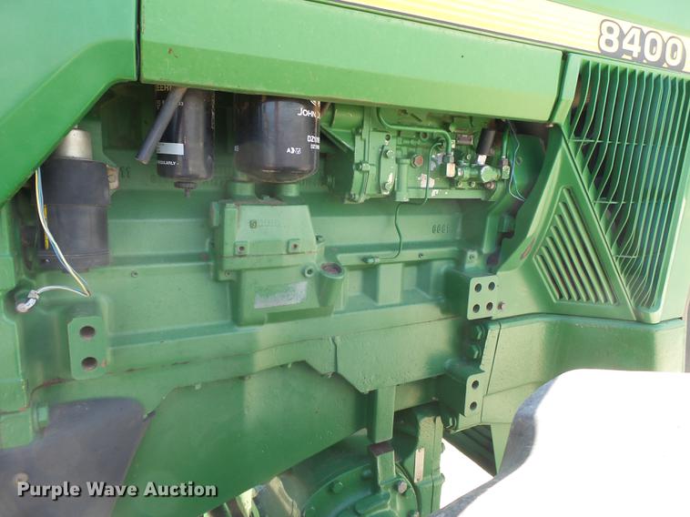 image for item FS9509 1998 John Deere 8400 MFWD tractor