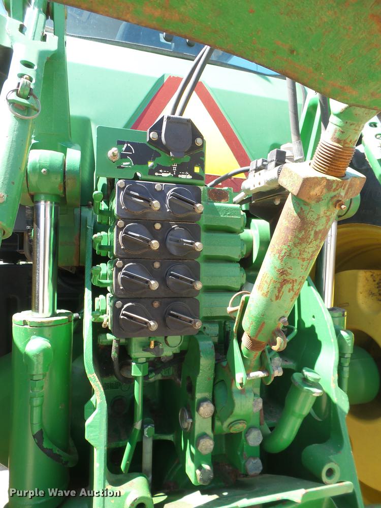 image for item FS9509 1998 John Deere 8400 MFWD tractor