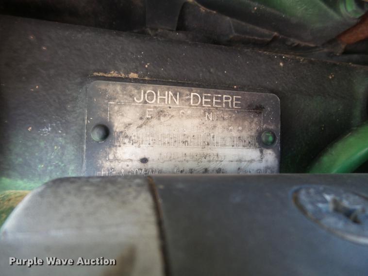 image for item FS9509 1998 John Deere 8400 MFWD tractor