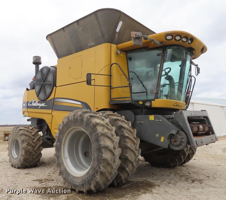 image for item L1485 2009 Challenger 670B RWA combine