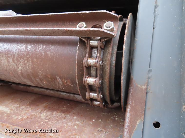 image for item L1485 2009 Challenger 670B RWA combine