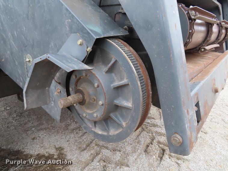 image for item L1485 2009 Challenger 670B RWA combine