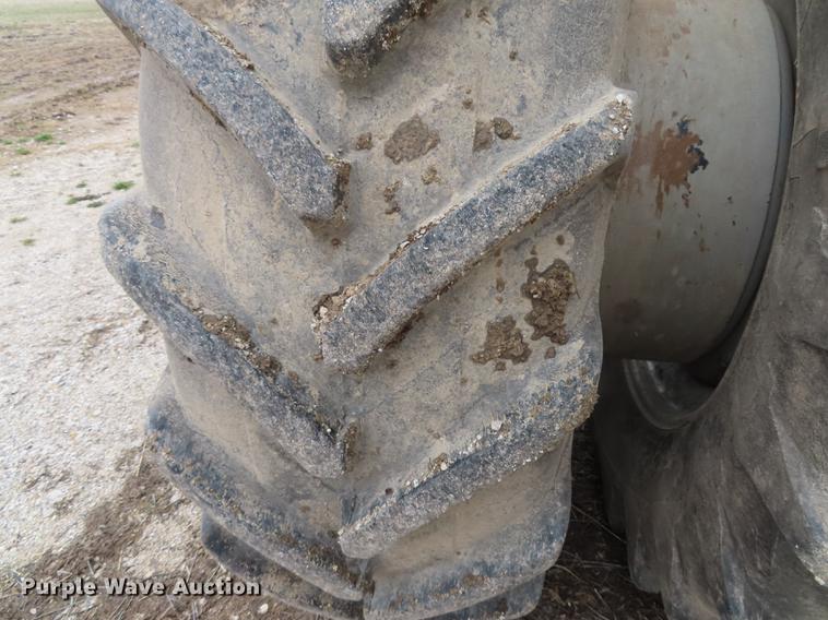 image for item L1485 2009 Challenger 670B RWA combine