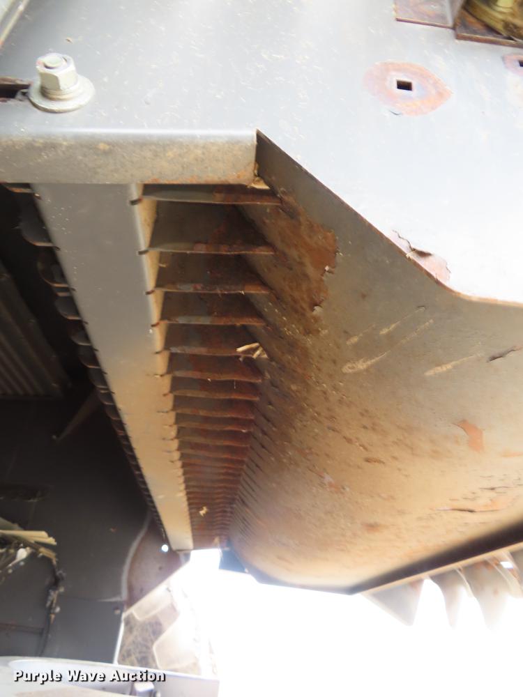 image for item L1485 2009 Challenger 670B RWA combine