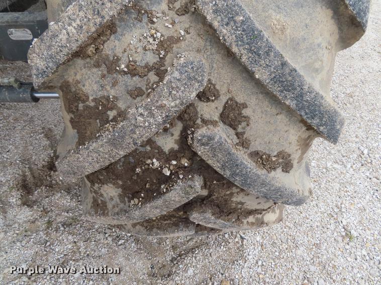 image for item L1485 2009 Challenger 670B RWA combine