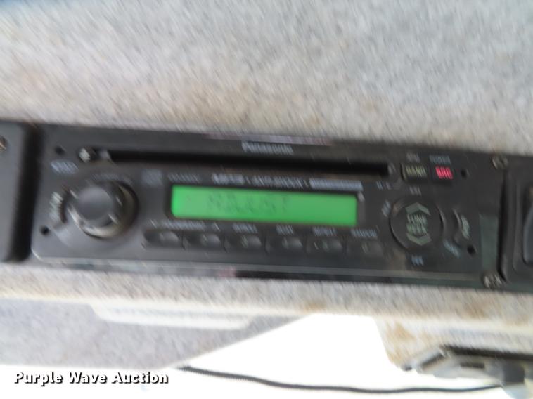 image for item L1485 2009 Challenger 670B RWA combine