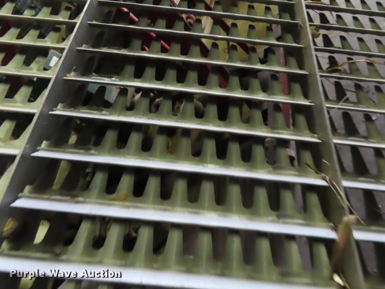 image for item L1485 2009 Challenger 670B RWA combine