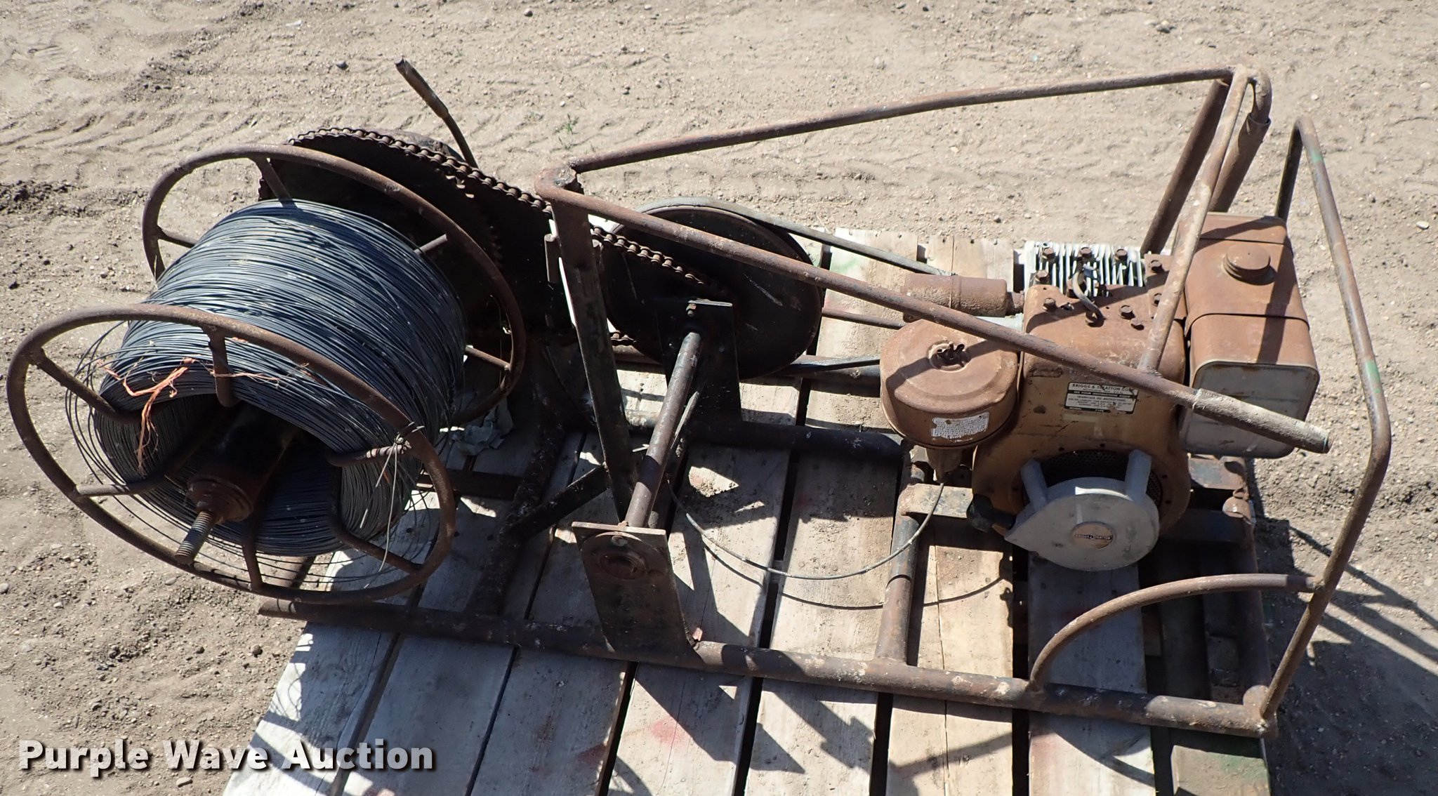 EZ Roll 203 wire roller in Kinsley, KS Item FN9832 sold Purple Wave