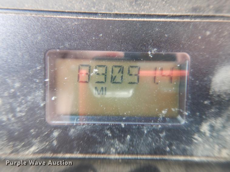 image for item DD3618 2009 Sterling L-Line semi truck