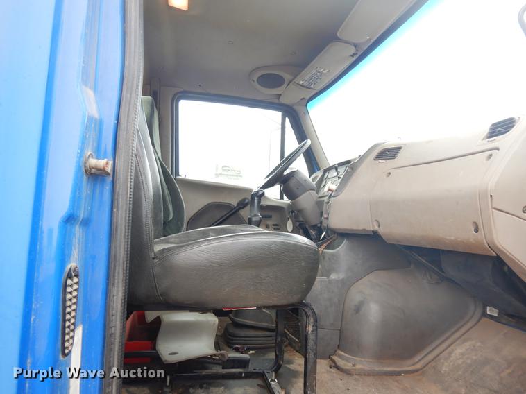 image for item DD3618 2009 Sterling L-Line semi truck