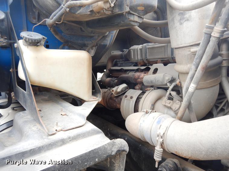 image for item DD3618 2009 Sterling L-Line semi truck