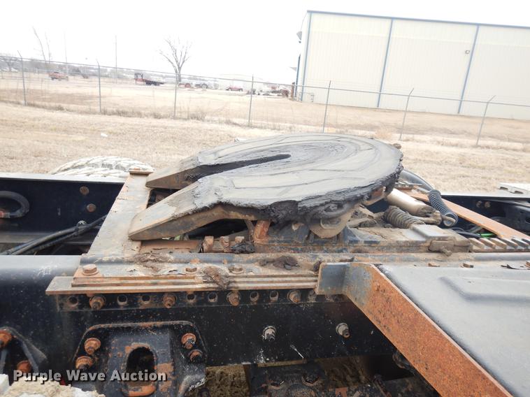 image for item DD3618 2009 Sterling L-Line semi truck