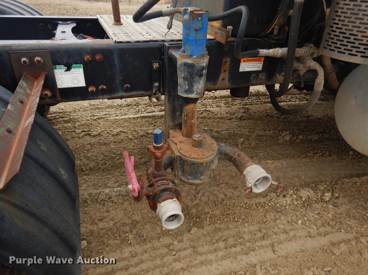 image for item DD3618 2009 Sterling L-Line semi truck