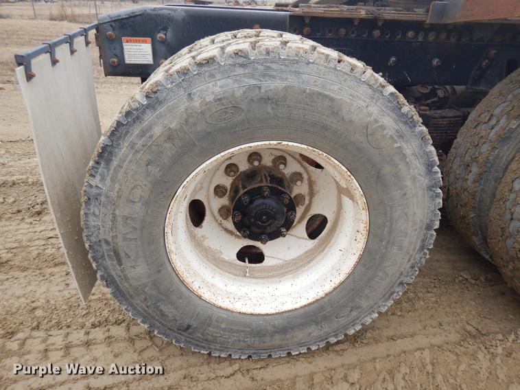 image for item DD3618 2009 Sterling L-Line semi truck