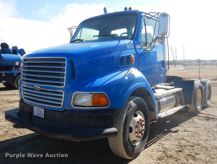 image for item DD3619 2000 Sterling A-Line semi truck