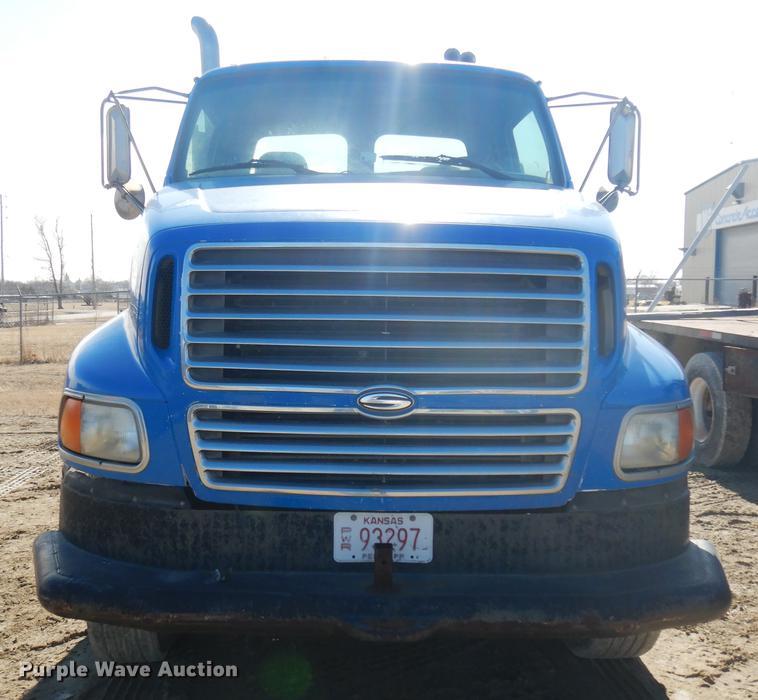 image for item DD3619 2000 Sterling A-Line semi truck