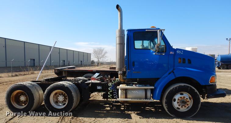 image for item DD3619 2000 Sterling A-Line semi truck