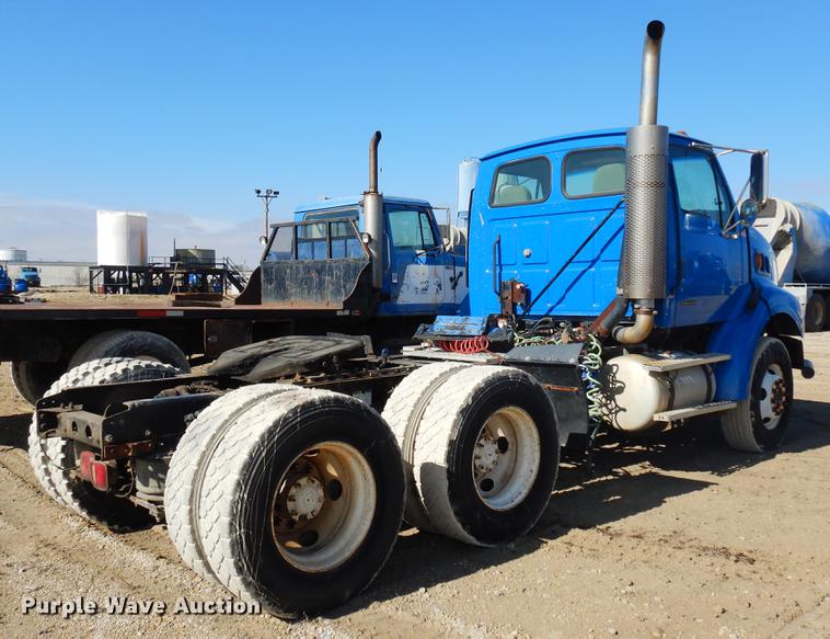 image for item DD3619 2000 Sterling A-Line semi truck