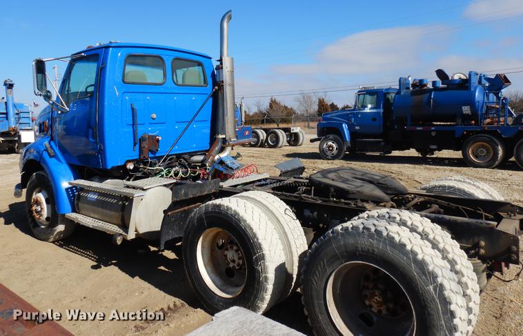 image for item DD3619 2000 Sterling A-Line semi truck