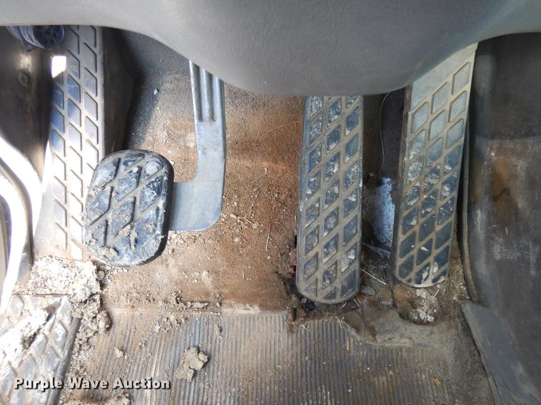 image for item DD3619 2000 Sterling A-Line semi truck