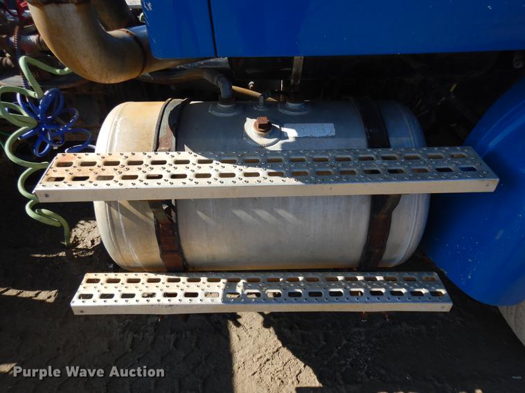 image for item DD3619 2000 Sterling A-Line semi truck