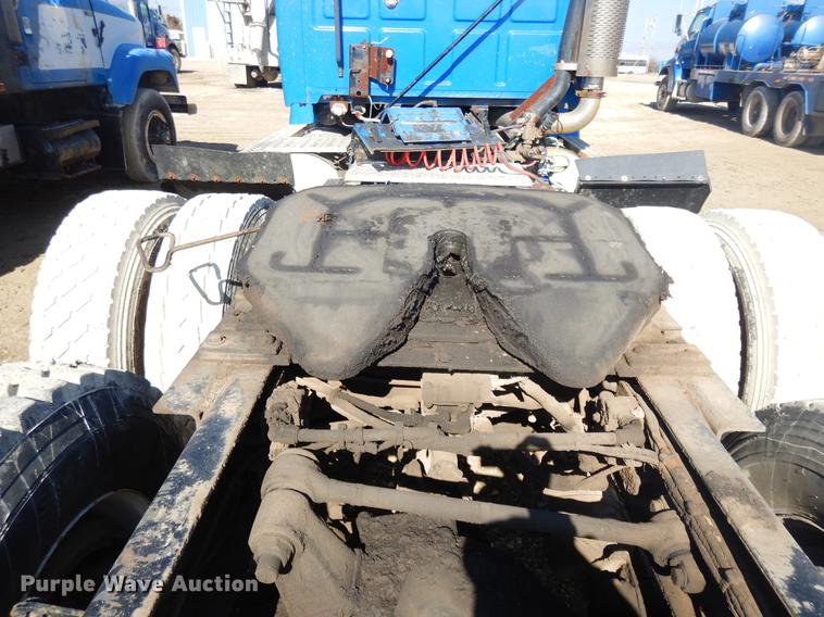 image for item DD3619 2000 Sterling A-Line semi truck